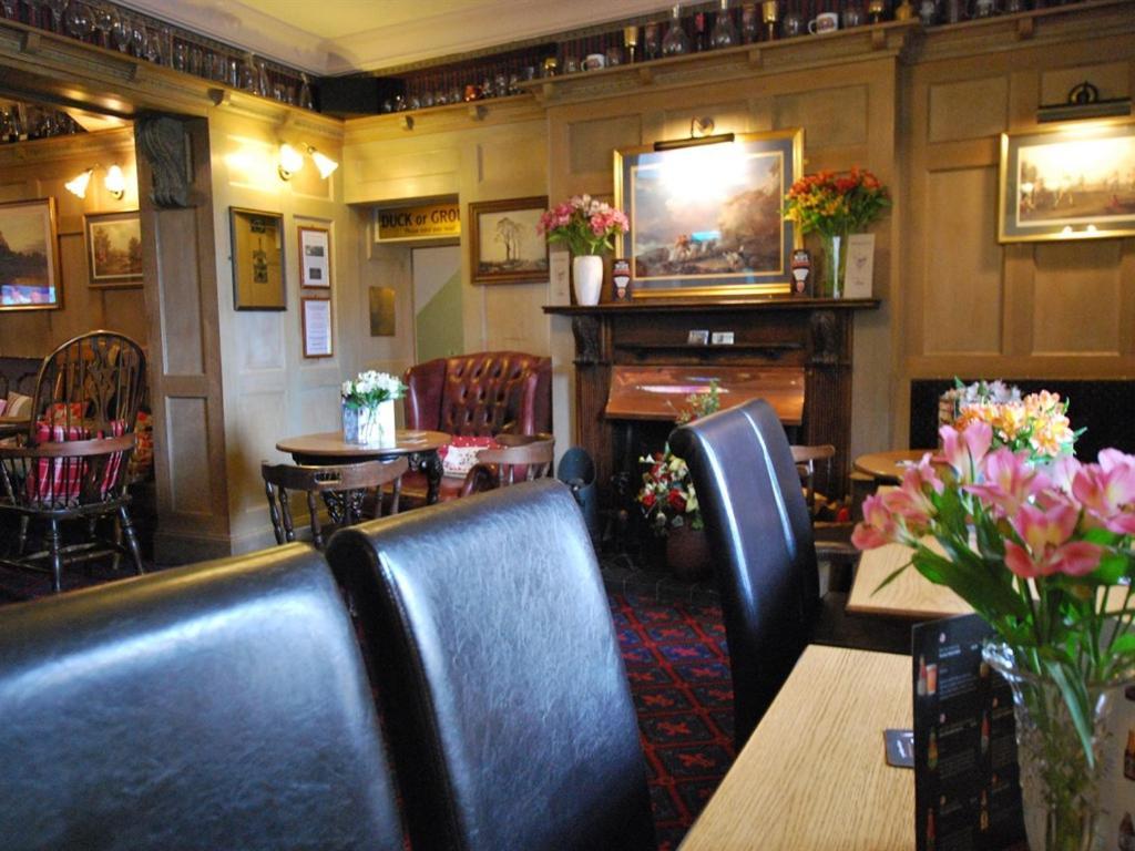 Апартаменти The Cross Keys Мілнторп Екстер'єр фото